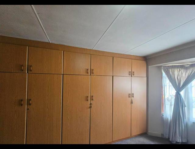 3 BEDROOM HOUSE FOR SALE IN RIET RIVER